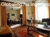 Fel�j�tott, k�zponti, de csendes helyen l�v� csal�di h�z