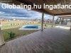 jpts csaldi hz medencvel kivl ron Balatonszabadib