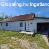 Monor Hegyessy tanyn feljtott csaldi hz, 2073 m2 t