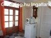 Kaposmr csendes utcjban csaldi hz