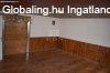 Elad csaldi hz Szce, 	Csendes utca