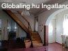 Kzpontban kt utcra nyl szuternes, tetteres, 4 szoba, 