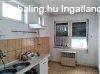 Kzpontban kt utcra nyl szuternes, tetteres, 4 szoba, 