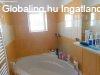 Balatonlelln, a Balaton-parttl 400 mterre csaldi hz ela
