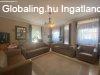 Csaldi hz zlethelyisggel, garzs, sok parkol, kultrlt