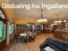 Elad ktrendbeli csaldi hz, Kecskemt belvrosban