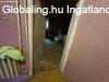 Rákócziújfaluba eladó egy 85 m2-es erősen felújitandó vagy e