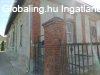 Elad polgri  tipus csaldi hz Trkeve kzpontjban!