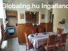 Kt kln bejrat lakrsszel!