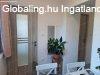Kvl-bell feljtott modern laks a Szent Istvn tr kzel
