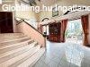 ?Klasszikus elegancia, idtll presztzs ? klnleges villa