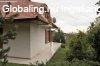 Panorma fels szinten - elad csaldi hz az erd alatt Von