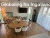 Modern, fiatalos, medencs, BALATONI panorms ikerhzi lak