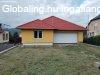 Elad 102 nm-es j pts Csaldi hz Felstrkny