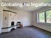 Feljtott csaldi hz csendes utcban Mosonmagyarv