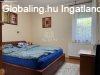 Elad csaldi hz Srszentmihly, 	Csendes utcban