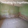 Monor kzpontban feljtand, bontand hz 1005 m2 tel