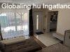 Elad feljtott csaldi hz Nyregyhza kertvrosi rszn, 