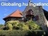 Elad csaldi hz Solymr, 	Templom tr  szomszdsga