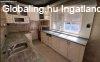  Izskon elad 900m2-es parkostott telken, 3 szintes, nagyo