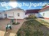Csaldi hz zlethelyisggel kln lakrsszel 