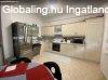 Csaldi hz zlethelyisggel kln lakrsszel 