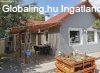 Kt kln apartman rszbl ll csaldi hz Balatonboglron 