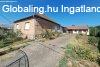 Elad csaldi hz Csikstttsn, gazdasgi pletekkel, nag