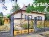 rpdfldn a Bekecs utcban kt szintes, 4 szobs csaldi h