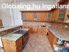 Rszben feljtott csaldi hz dndon
