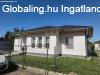 Elad csaldi hz Alsnmedi, 	Kzponthoz kzeli utcban