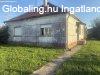 Elad csaldi hz Knyavr, 	tgla pts, 2 szoba, kt,