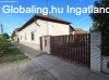 Elad ktgenercis csaldi hz Trkszentmiklson az Alvge