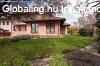 Elad� csal�di h�z Sz�kesfeh�rv�r, 	�reghegyen