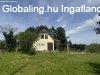 Elad� csal�di h�z B�r, 	Sz�l�hegy