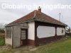 Elad� 6550.00 nm-es Fel�j�tand� Csal�di h�z Ok�ny
