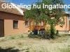 Elad� 100.00 nm-es Csal�di h�z Hegyk�