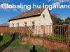 Elad� csal�di h�z �jfeh�rt�, 	B�sz�rm�nyi �t