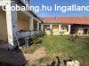 Elad� 113.00 nm-es Fel�j�tott Csal�di h�z Elek