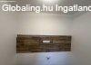 Teljes k�r�en fel�j�tott, modern csal�di h�z elad� �d�ndon.