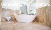 Ungv�rikertben, 2005-ben �p�lt, h�szigetelt, 180 m2-es, N+ 4