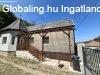 Elad� csal�di h�z P�szt�-M�trakeresztes