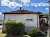 Kaposv�ron elad� egy 164 m2-s csal�di h�z, melyben 3 k�l�n b