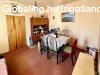 Elad� csal�di h�z Ikl�db�rd�ce, 	Csal�di h�z �ron alul Lenti