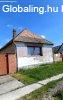 Elad� 128.00 nm-es Fel�j�tand� Csal�di h�z Kalocsa K�zpont 