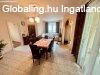 �jszer� h�z, mely csak �nre v�r Gy�szentiv�n R�zsadombj�n