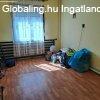 Monoron 2 h�z 1 udvarban, dupla telekkel