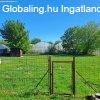 Monoron 2 h�z 1 udvarban, dupla telekkel