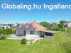 Elad� csal�di h�z Cserszegtomaj, 	K�zpont