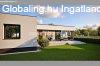 Modern lak�k�rnyezetben, �j�p�t�s� ikerh�zak foglalhat�k Szo